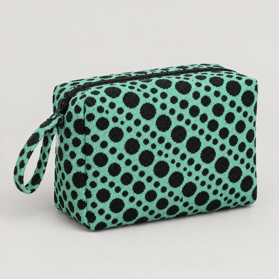 Shift Zip Wash Bag, studio photo