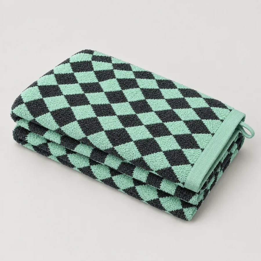 Warp Bath Towel, studio photo